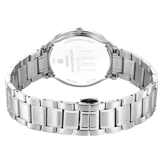 men's analog wrist watch
